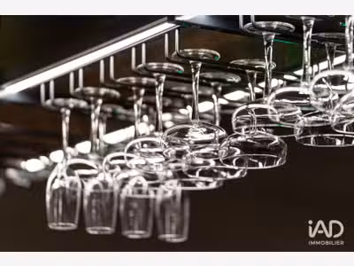 Vente bar Lic IV 35 places Lons-le-Saunier centre