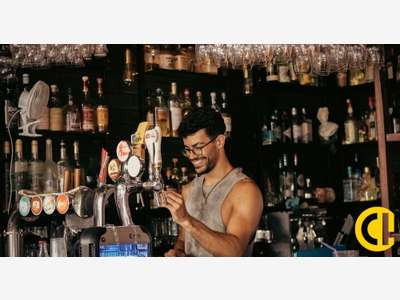 AV bar avec très grande terrasse annuelle à Lyon