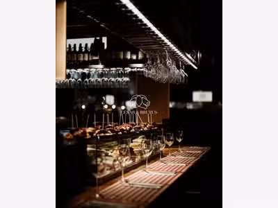 BAR - RESTAURANT
