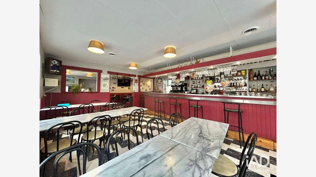 Vente bar restaurant snack PMU à Mont-Louis