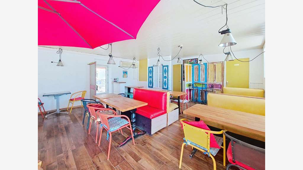 AV bar restaurant licence IV et logement Morlaix