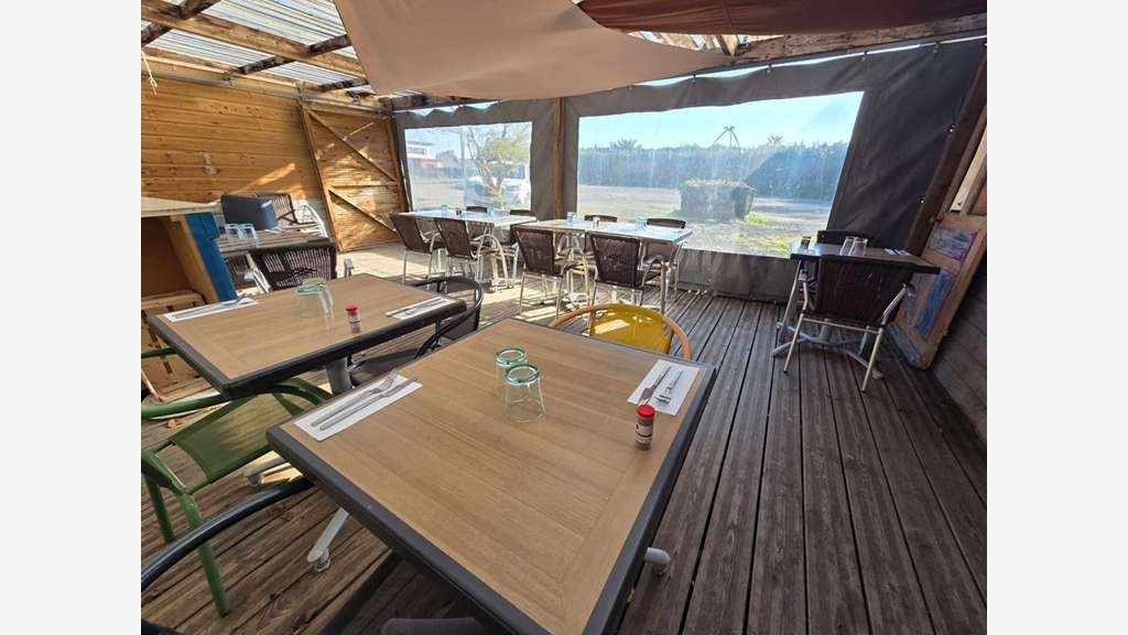AV bar restaurant licence IV et logement Morlaix