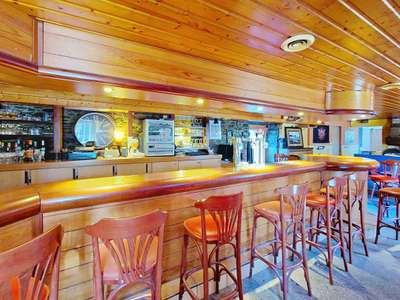 AV bar restaurant licence IV et logement Morlaix