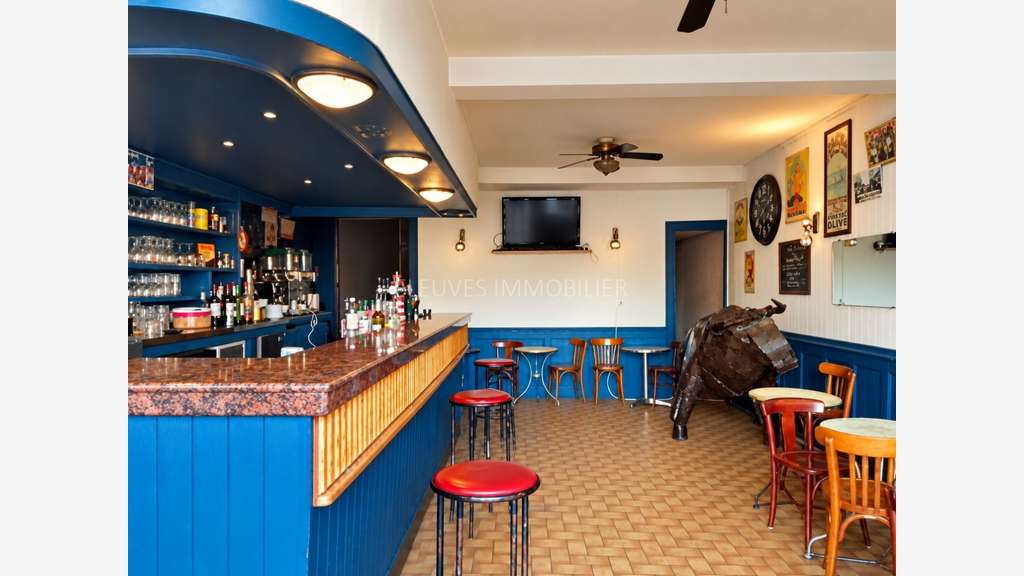 Vente FDC bar licence IV cité fortifiée Navarrenx