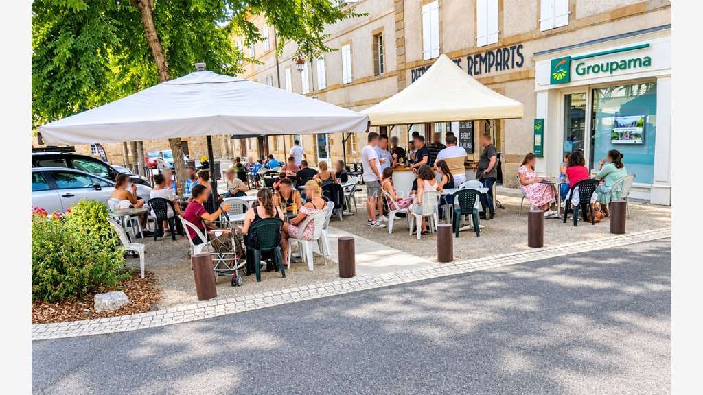 Vente FDC bar licence IV cité fortifiée Navarrenx
