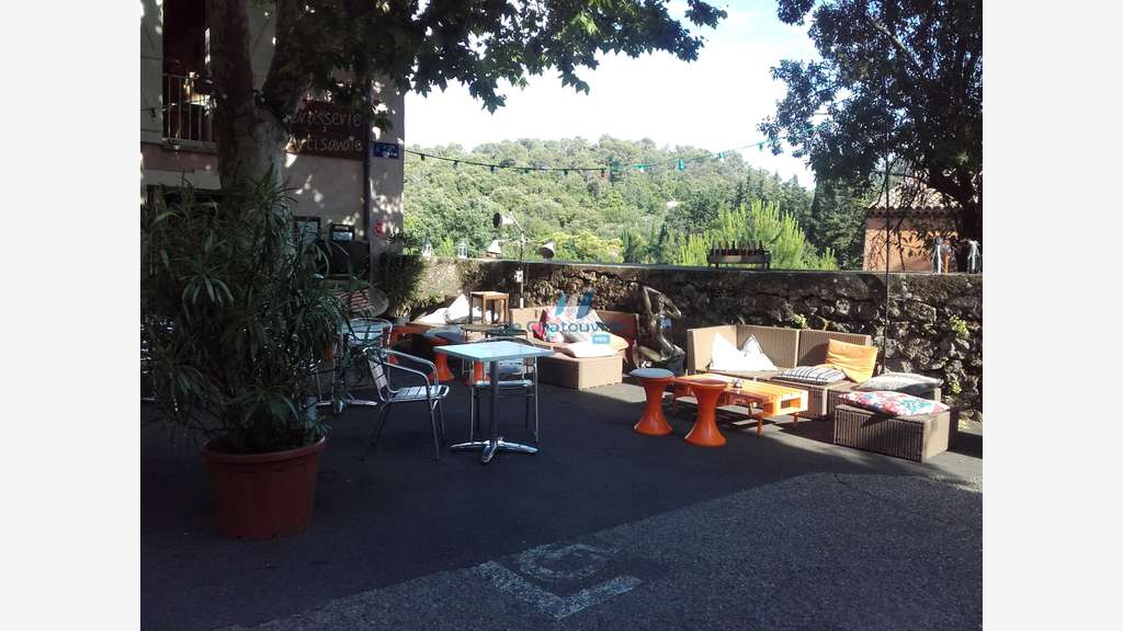 Vente brasserie sans concurrence village du Var