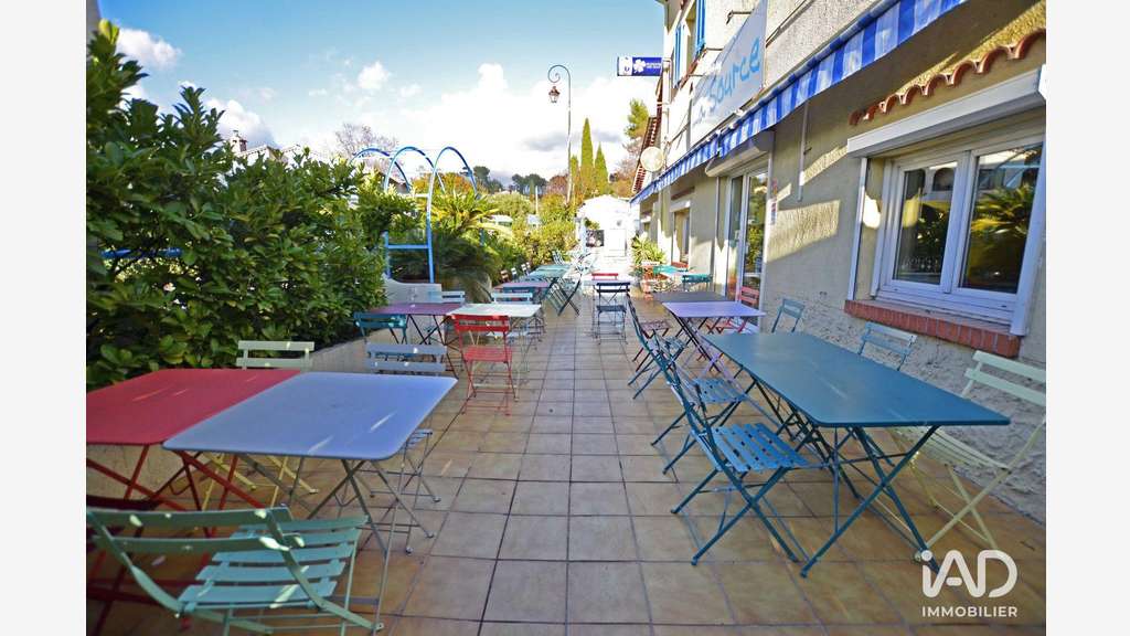 Bar brasserie à Opio