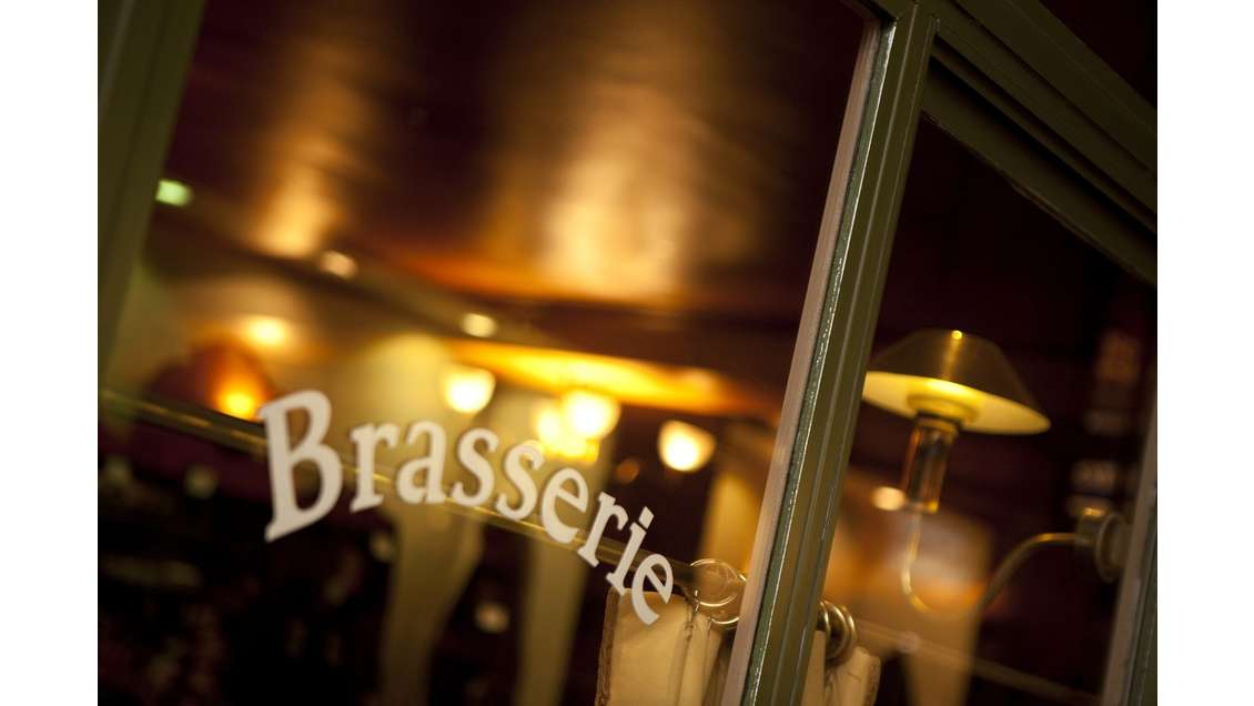 Vente restaurant en angle licence 4 à Paris 75016