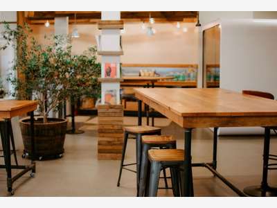 Restaurant, bar