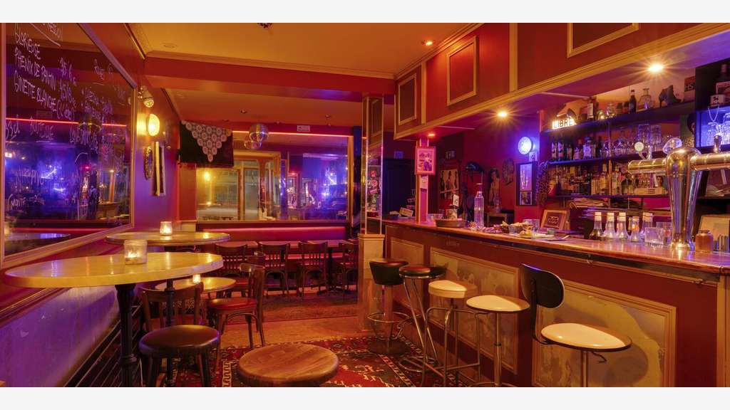 Vente fonds bar pur licence IV à Paris 10 Goncourt