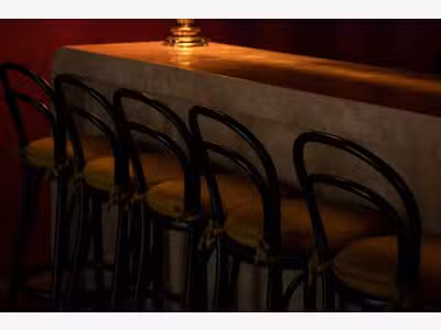 Bar Abbesses Licence 4