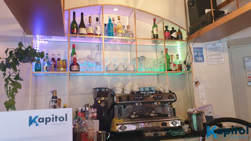 Vente belle brasserie d'angle lic IV à Paris 75016