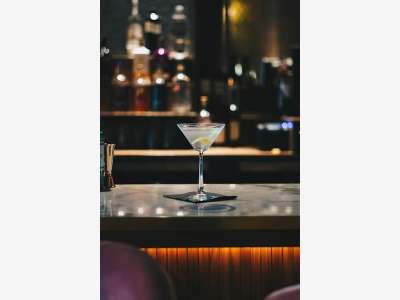 Vente FDC bar à cocktails à Paris dans le Marais
