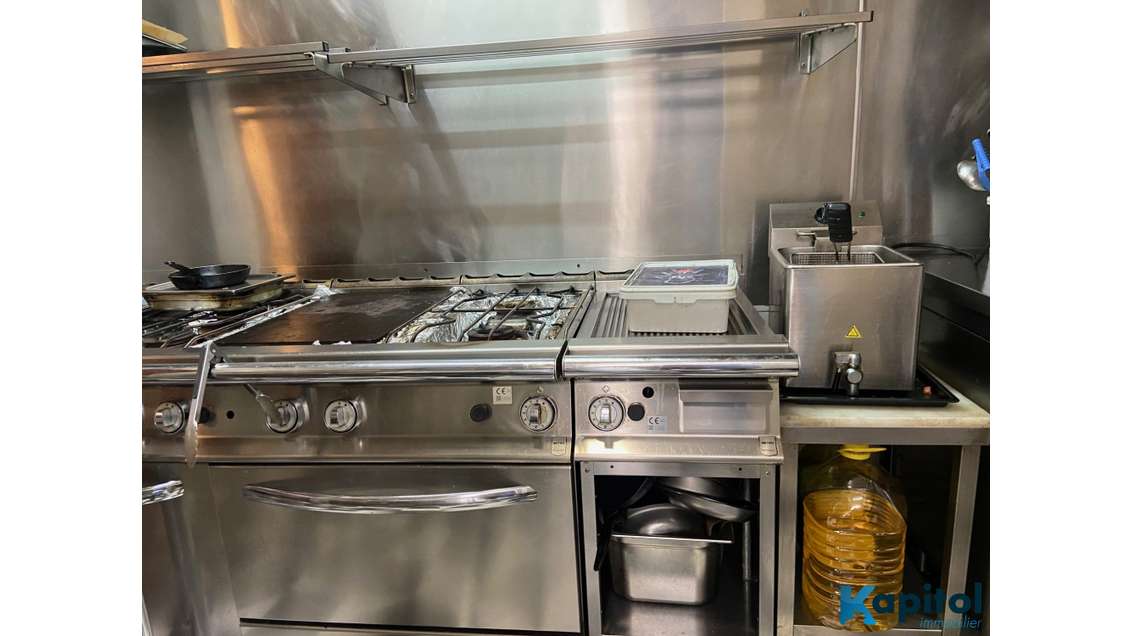 Vente brasserie avec appartement à Paris 75008