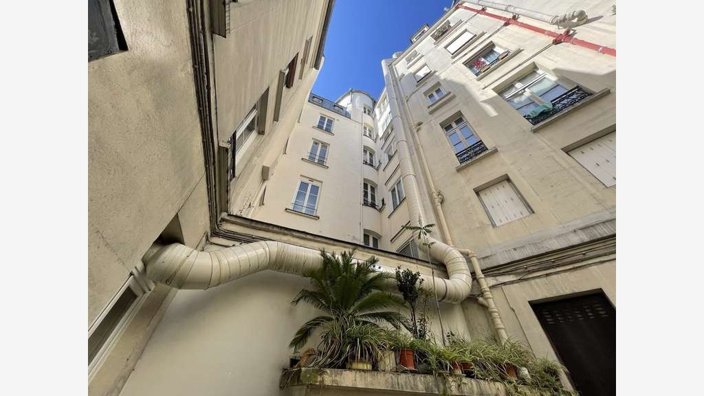 AV licence IV extraction bon emplacement Paris 11