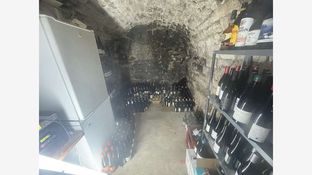 AV licence IV extraction bon emplacement Paris 11