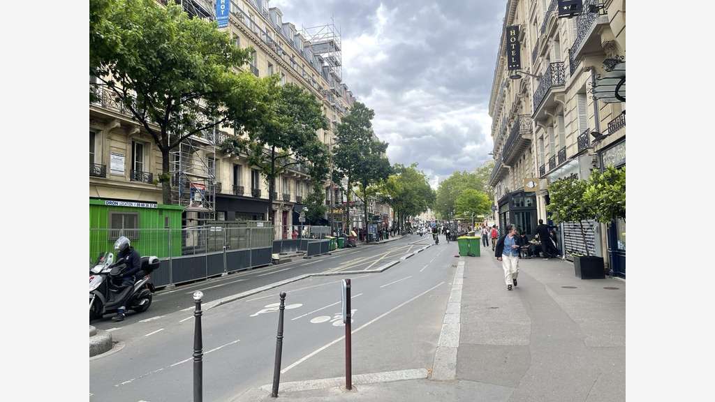 Vente bar brasserie d'angle 170 couverts Paris 03