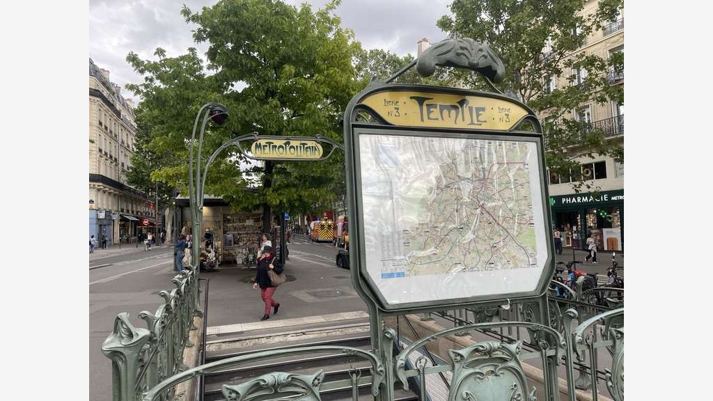 Vente bar brasserie d'angle 170 couverts Paris 03