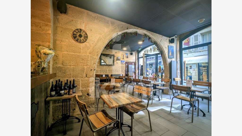 Vente bar à vin clés en main à Périgueux centre