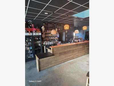 Fonds de commerce d'une cave et bar à bières a d