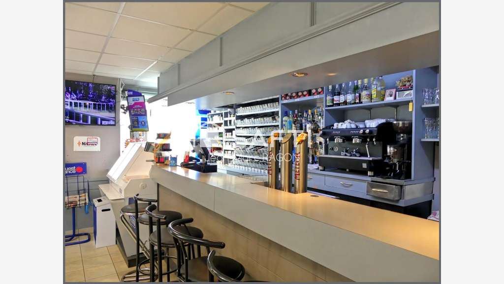 Bar-tabac FDJ-PMU avec logement, à 10 min de Vitré