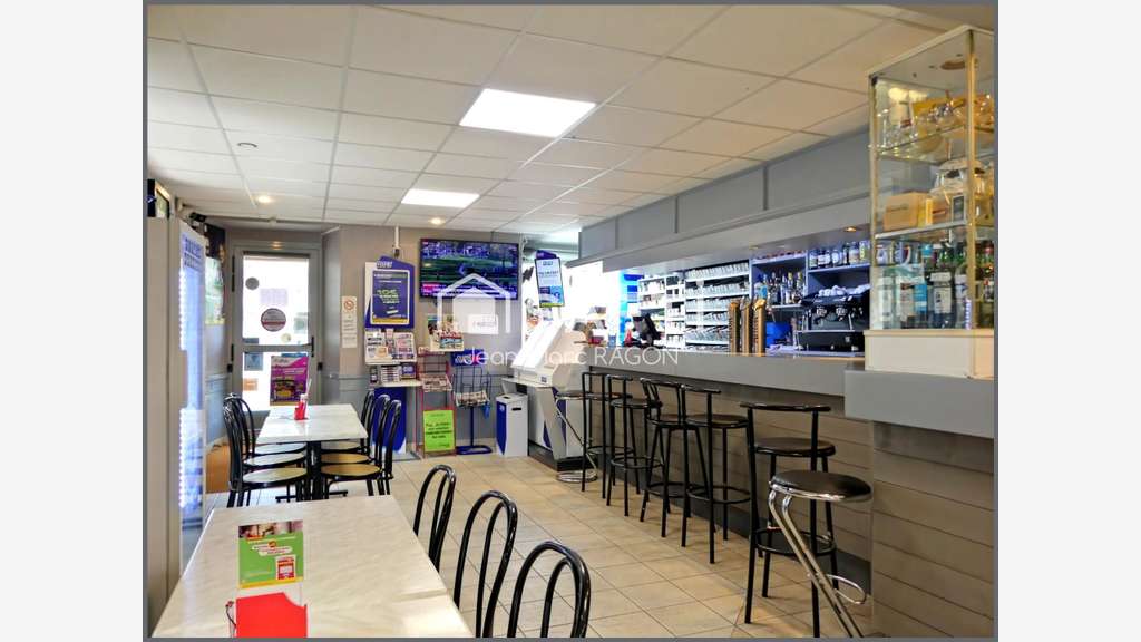 Bar-tabac FDJ-PMU avec logement, à 10 min de Vitré