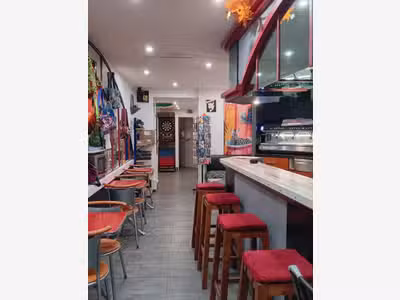 Café tabac FDJ terrasse zone piétonne centre ville