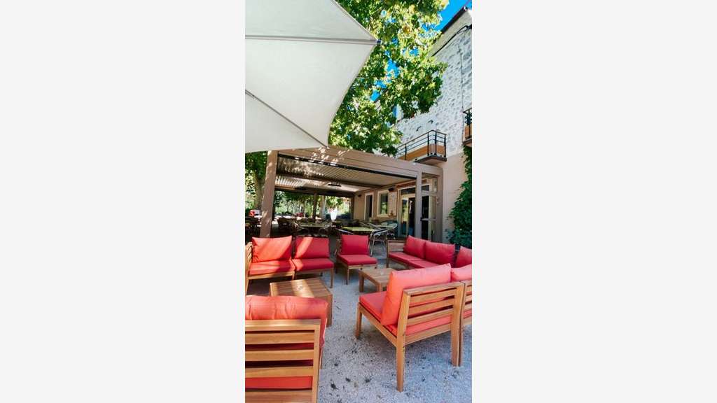 Vente restaurant saisonnier logement 200m² Remuzat