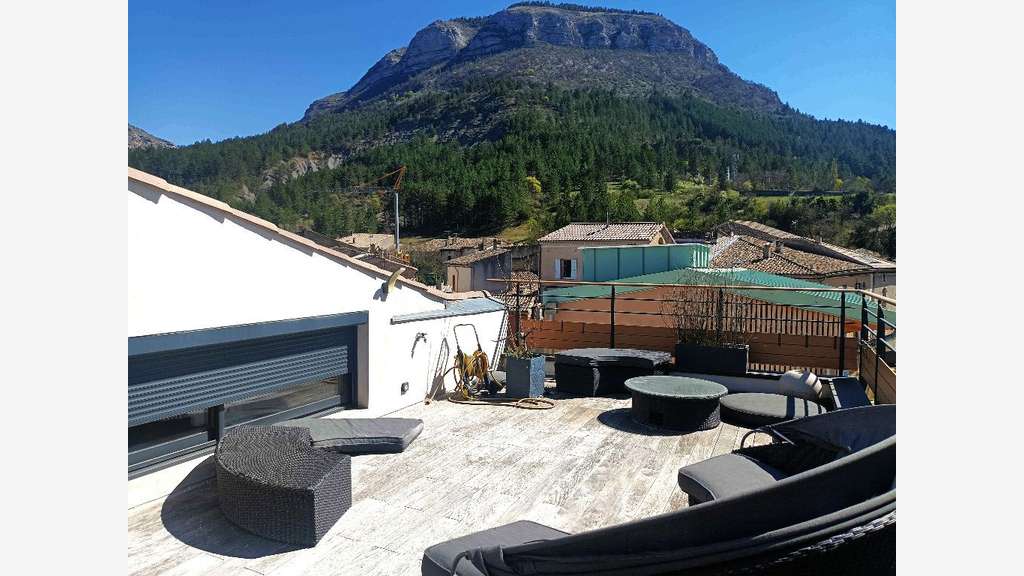 Vente restaurant saisonnier logement 200m² Remuzat