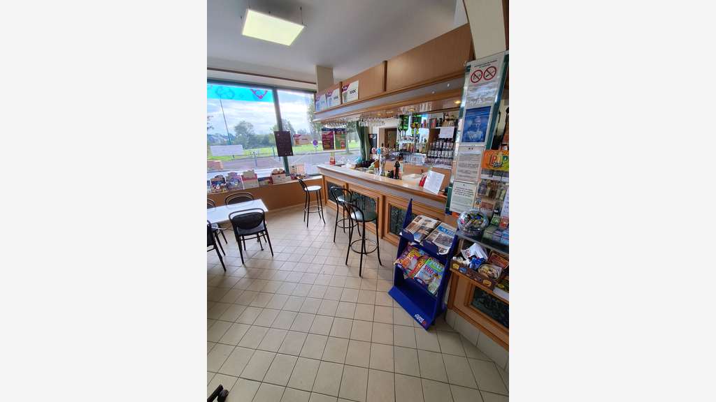 Vente bar tabac FDJ restaurant en Centre Manche