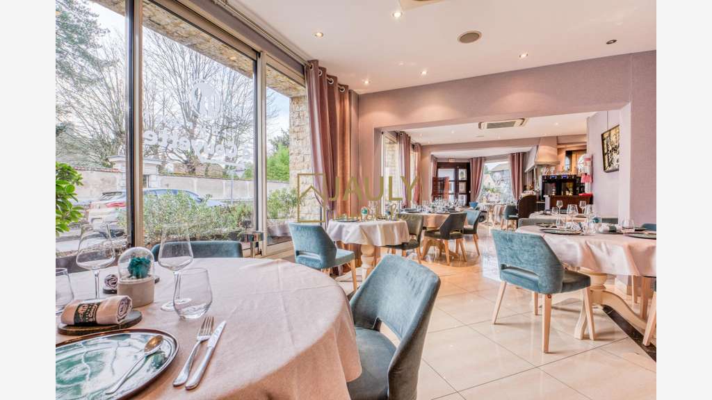 AV Restaurant semi-gastro + terrasse proche Disney