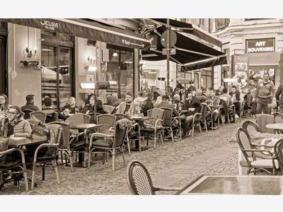 Vente grande brasserie terrasse à St Jean de Luz