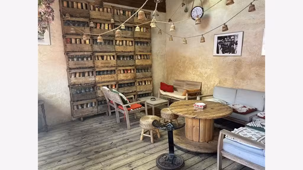 Vente bar licence IV patio refait à Saint-Joachim