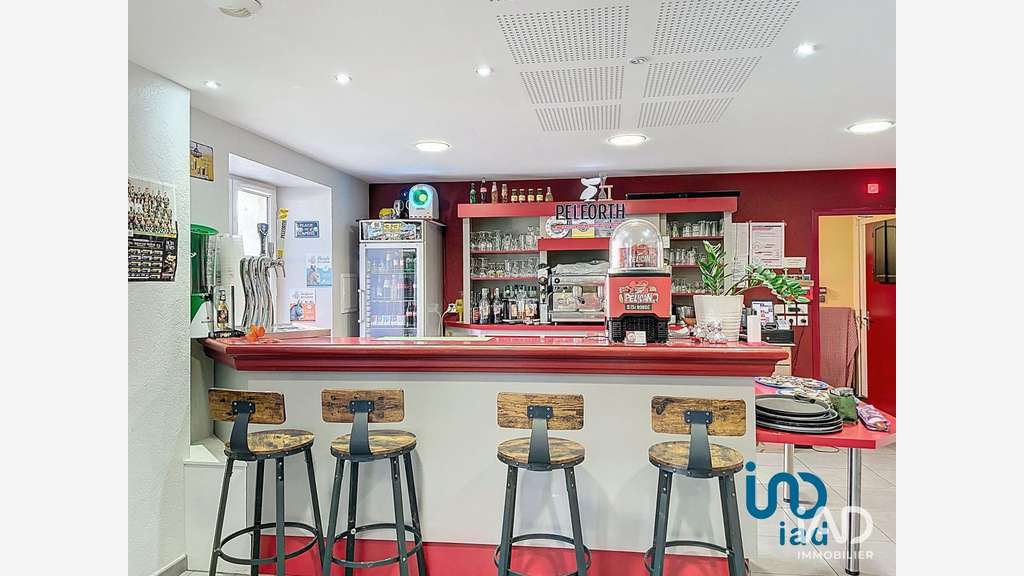 Bar brasserie à Saint-Maixent-de-Beugné