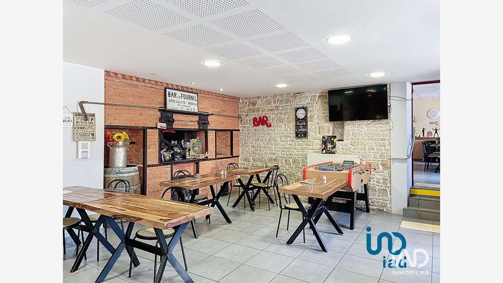 Bar brasserie à Saint-Maixent-de-Beugné