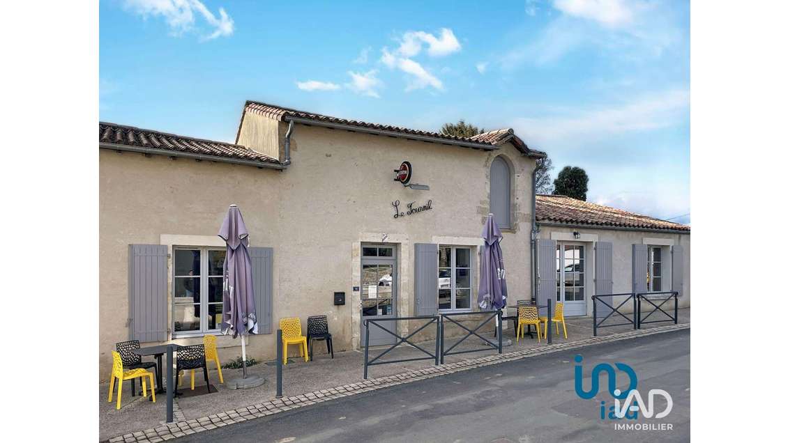 Bar brasserie à Saint-Maixent-de-Beugné