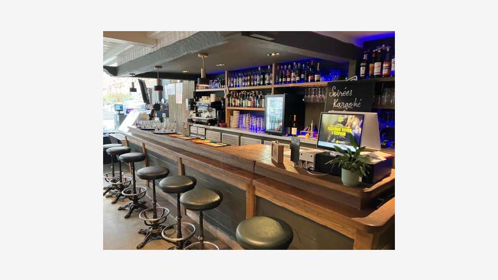 Vente brasserie bar PMU jeux à Sallanches centre
