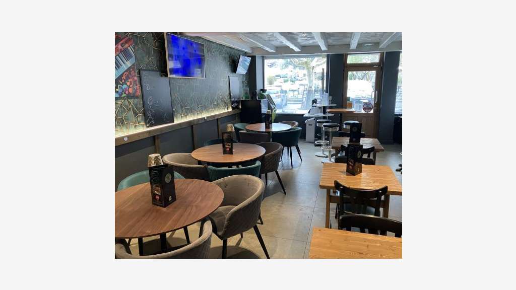 Vente brasserie bar PMU jeux à Sallanches centre