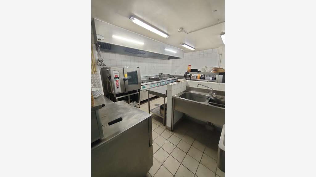AV brasserie caractère visibilité remarquable 30