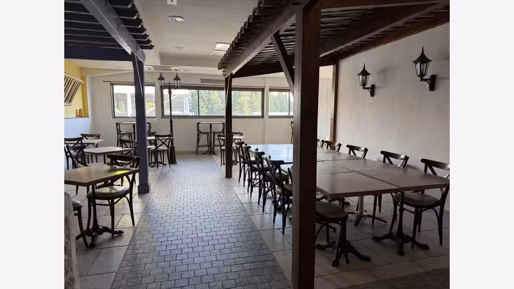 AV brasserie caractère visibilité remarquable 30