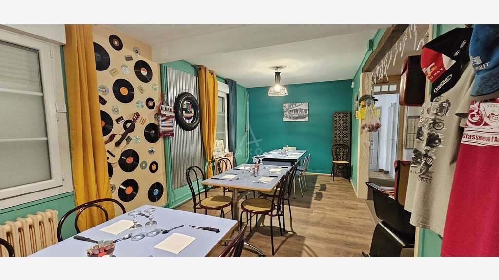 A vendre bar licence 4 restaurant à Thiberville