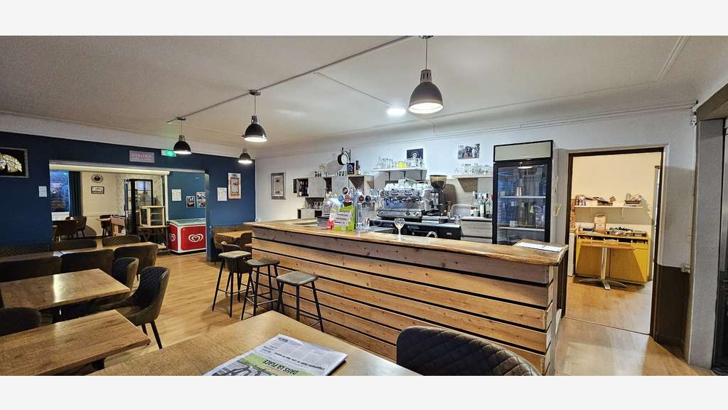 A vendre bar licence 4 restaurant à Thiberville