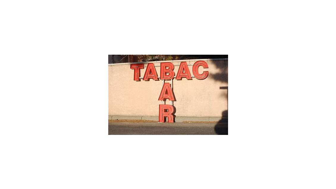 Vente bar tabac en ville commerçante du Vaucluse