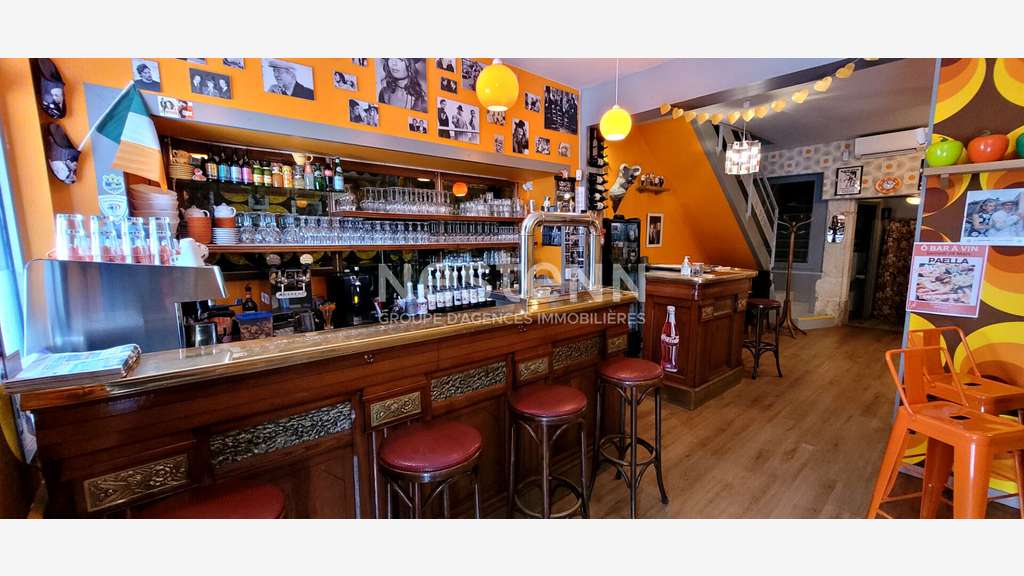 A vendre bar à thème bien situé à Vendôme