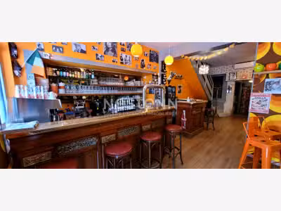 A vendre bar à thème bien situé à Vendôme