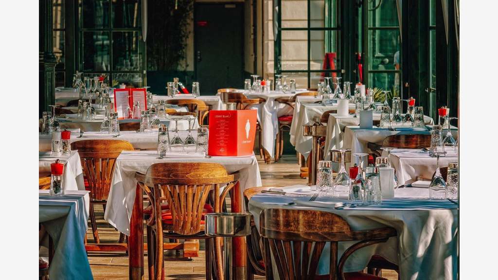 AV restaurant L.IV sect Saint Quentin en Yvelines