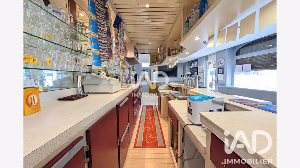 Vente bar et salle de réception à Harnes