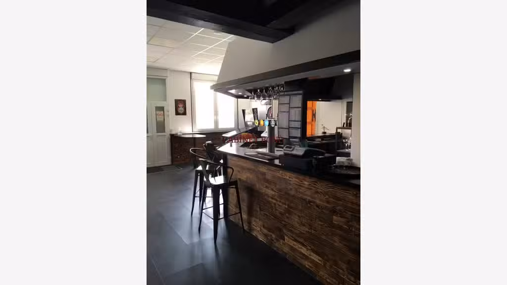 Vente bar restaurant rénové à Nogent l'Abbesse