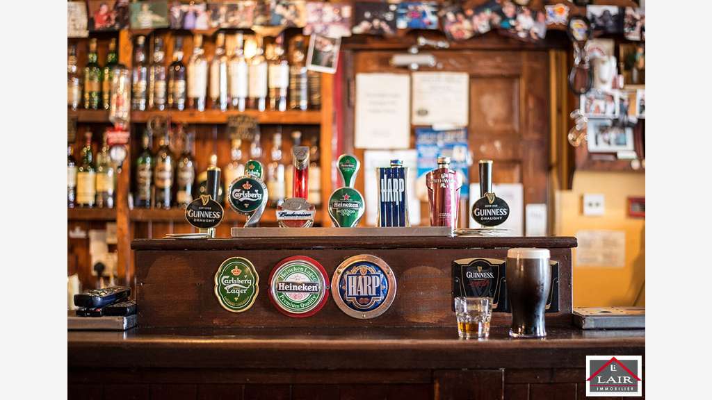 A vendre bar tabac PMU en centre ville de Mayenne