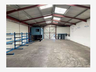 A vendre bâtiment d'activités de 632m² à Martigues